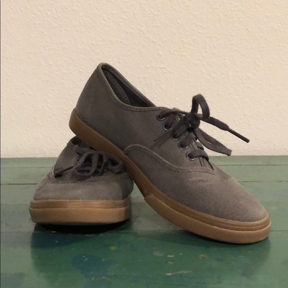 vans womens gum sole